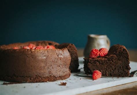 Flour-Free Chocolate Cake Recipe | Greendale Farm Shop Greendale ...