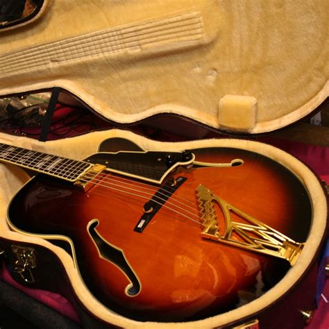 D’Angelico NYL-2 Sunburst Archtop guitar — Guitars 'n Jazz