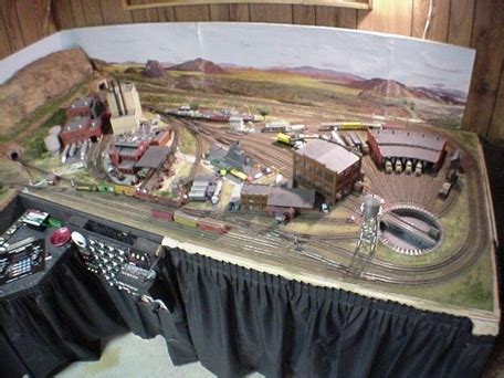 Micro trains, n scale layout plans 2x4