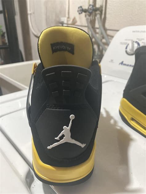 Are these thunder 4s real? : r/Sneakers