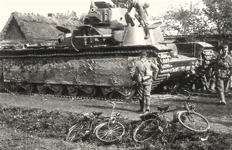 Asisbiz Soviet T 35 heavy tank captured by the German soldiers from the 68 Panzer Regiment 01