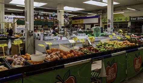 Swansea market stalls editorial photography. Image of stalls - 248221032