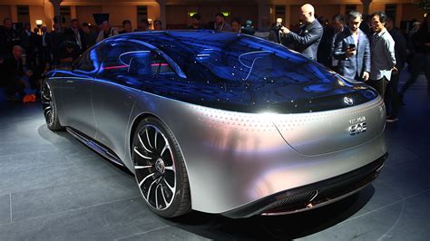 Mercedes-Benz Vision EQS rethinks the S-Class as all-electric