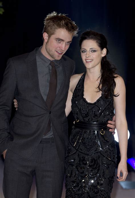 Kristen Stewart at The Twilight Saga: Breaking Dawn Part 1 UK Premiere ...