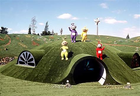 Oldham News | News Headlines | ‘Teletubbies’ eco-house plan splits ...