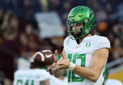 Top 10 Quarterbacks in the 2020 NFL Draft: No. 3 Justin Herbert, Oregon ...