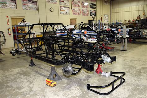 Longhorn Chassis Jumps into Modified Racing - Hot Rod Network