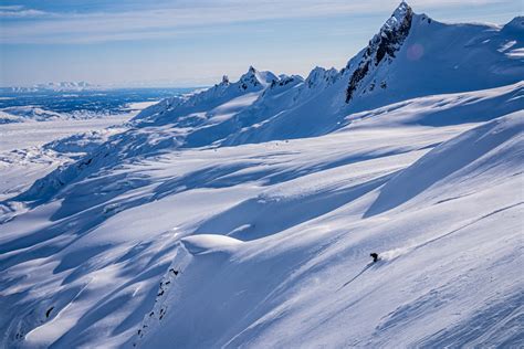 Heli Skiing and Snowboarding in Alaska | Tordrillo Mountain Lodge