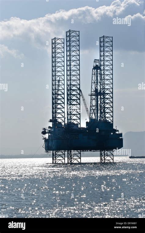 Oil rig in the sea off the coast ; Bombay , Mumbai ; Maharashtra ...