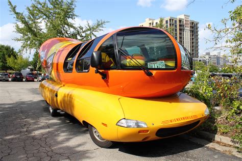 Happy 80th Birthday, Oscar Mayer Wienermobile! - The News Wheel