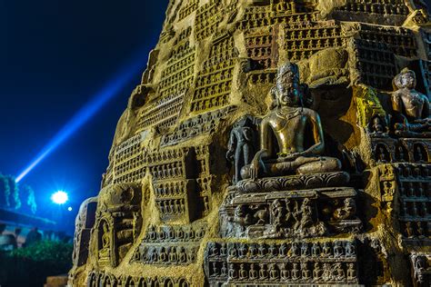 Mahabodhi temple at Night time :: Behance