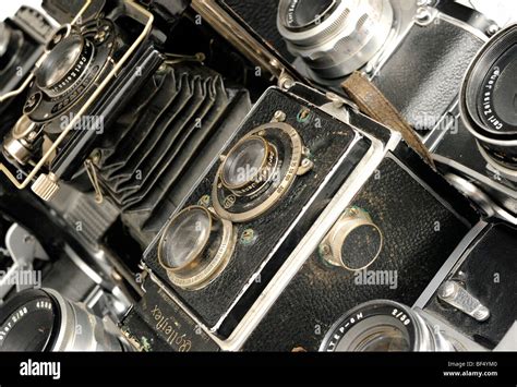 Collection of old cameras Stock Photo - Alamy