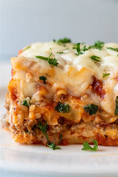 Classic Lasagna Recipe | Recipe | Classic lasagna recipe, Lasagna recipe with ricotta, Lasagna ...