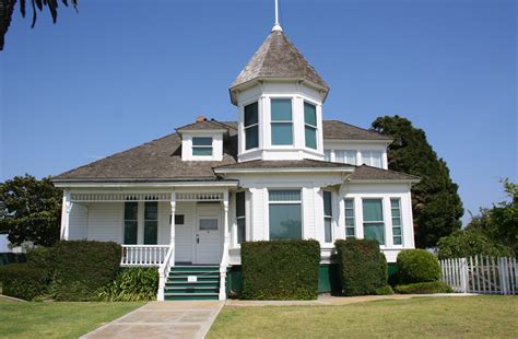 Newland House Museum – Huntington Beach, California - Atlas Obscura