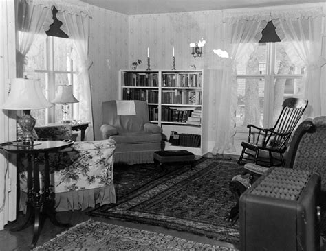 The Singing Brook Inn: The Beginning - 1945 | 1940s living room, 1940s home decor, Living room ...