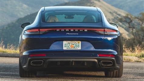 2022 Porsche Panamera In-Depth Photos