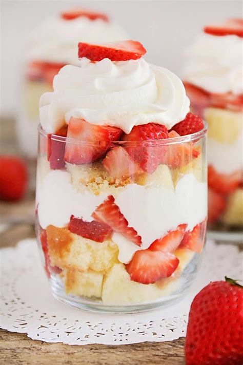 Quick & Easy No Bake Summer Dessert Recipes • OhMeOhMy Blog