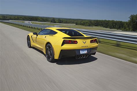 2014 Chevrolet Corvette Stingray Z51 Does 0-60 mph in 3.8 Seconds : Automotive Addicts