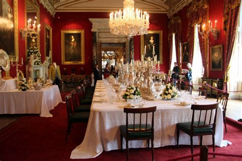 Dining Room, Chatsworth House,... © Christine Matthews cc-by-sa/2.0 ...