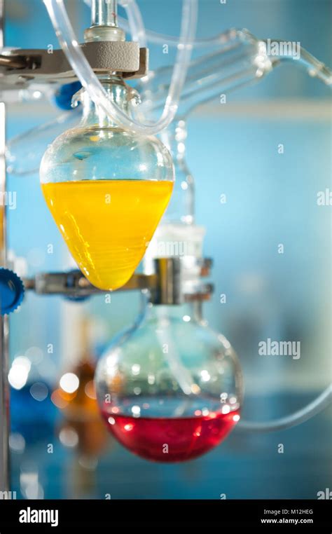 Reaction in progress in organic chemistry lab Stock Photo - Alamy