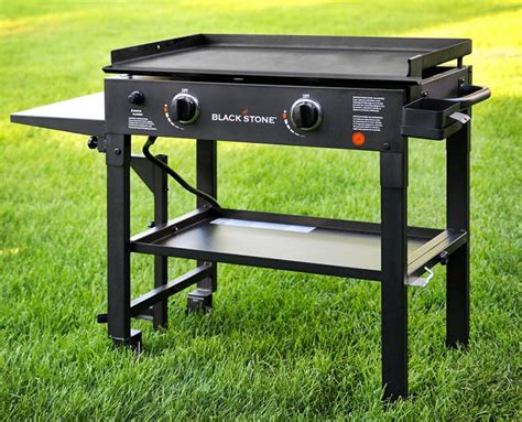 Blackstone 28 inch Outdoor Flat Top Grill - Best Smoker