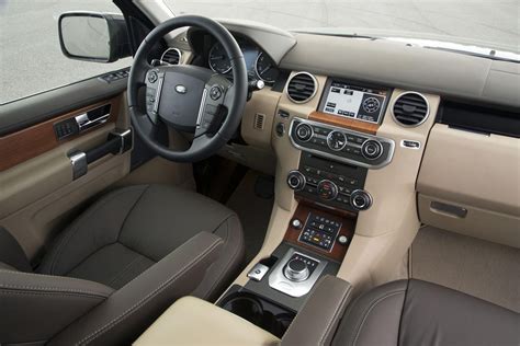 range rover interiors | 2014 Land Rover Discovery Interior | Land Rover | Pinterest | Range ...