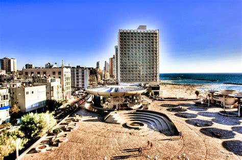 Nightlife in Tel Aviv | Tel aviv beach, Tel aviv, Night life