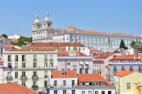 The Alfama district of Lisbon: A tourist guide for 2024