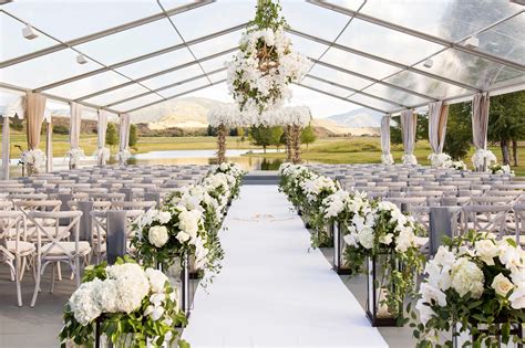 Clear top wedding tent ceremony in Aspen Colorado on ranch #outdoorweddingceremony | Outdoor ...