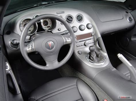 Pontiac Solstice 2005 - 2009 Cabriolet :: OUTSTANDING CARS