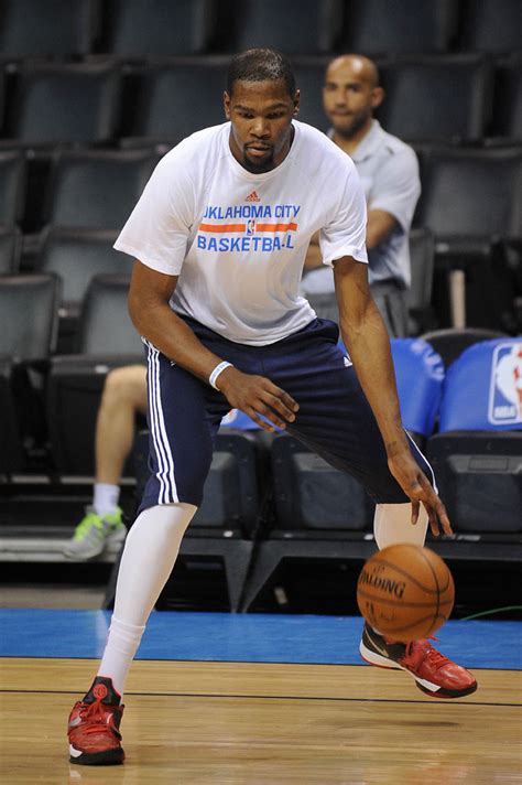 #SoleWatch: Kevin Durant Working His Way Back in the 'EYBL' Nike KD 4 ...