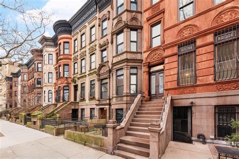 For $4.3M, elegant Prospect Heights brownstone stuns with historic ...