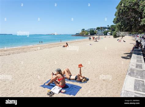 Mission Bay Beach, Mission Bay, Auckland, New Zealand Stock Photo - Alamy