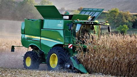 Nouvelle moissonneuse John Deere S770i au maïs 2018 ! - YouTube