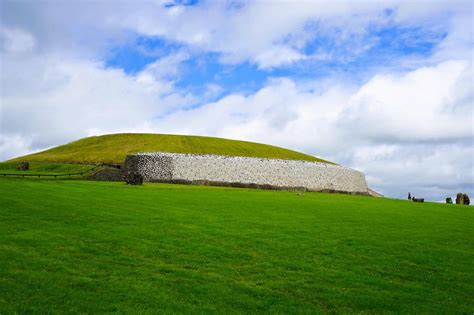 30 Famous Landmarks Of Ireland To Plan Your Travels Around!