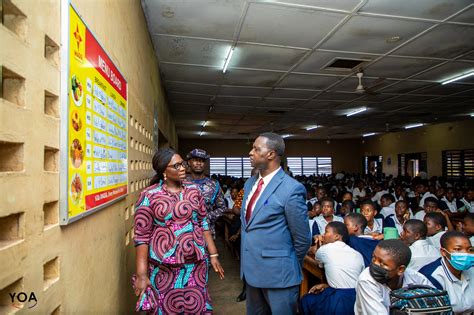 Minister Visits Labone SHS - Ministry of Education Ghana