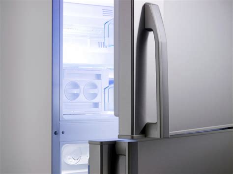 The RIGHT Way to Clean Stainless Steel | Refrigerator Repairs in NYC