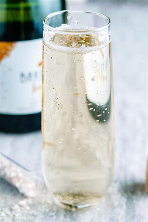 Alcoholic Drinks – BEST Sparkling Champagne Cocktail Recipe – Easy and ...