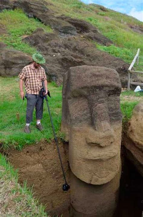 See These Amazing Images of Easter Island Statues With Bodies—Who Knew?