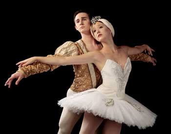 Los Angeles Ballet Performs Swan Lake