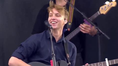 George Ezra Live concert 2020 HD - YouTube