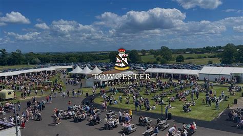 Towcester Racecourse - Towcester, ENGLAND | Tock