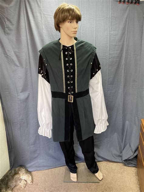 Medieval squire (green felt) costume "excellent condi… - Gem