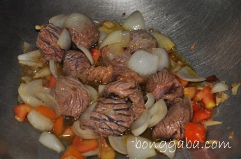 Crock Pot Beef Mechado (Slow Cooker) Recipe - Bongga Ba?!