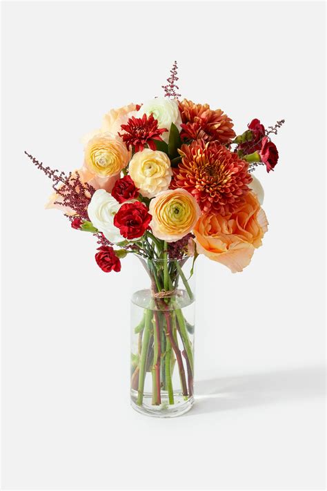 10 Elegant Fall Flower Arrangements to Impress Your Guests