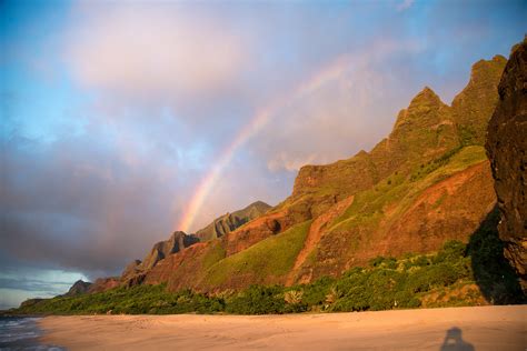 Your Guide to Kayaking the Na Pali Coast - The Elevated Moments