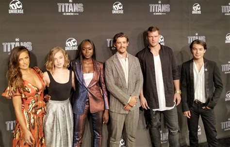 Cast of Titans looking dapper : r/DCcomics