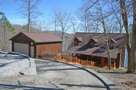 Charming Log Cabin at Big Creek - Norris Lake, Tennessee | Lake house ...