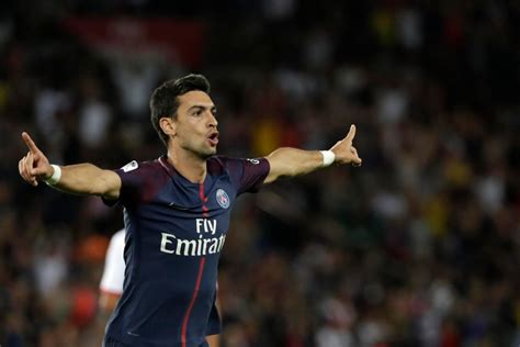 Roma confirm signing of Paris Saint-Germain midfielder Javier Pastore