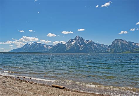 Top 3 Reasons to Visit Grand Teton National Park - The Golden Hour Adventurer